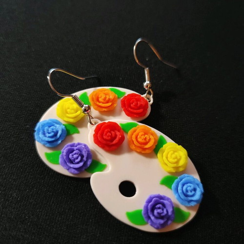 Spring Pallet dangling earrings new, multicolored