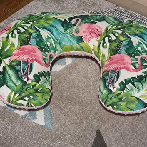 Jukki Croissant Nursing Pillow used, double-sided