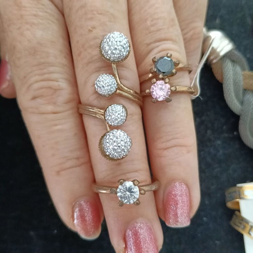 Set of 10 gold and silver jewelry pieces