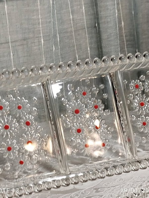 Walther glass vintage 3-section hors d'oeuvre tray like new with floral design