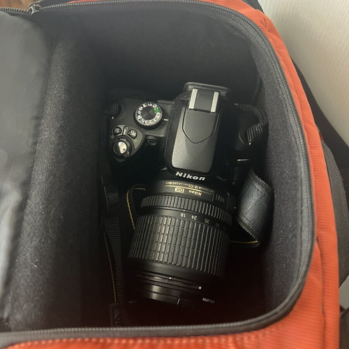 Nikon D60 camera kit used with 18-105mm VR lens, 2 batteries, cards, bag