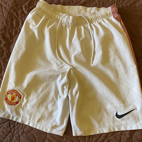 Nike Manchester United shorts size S like new, white