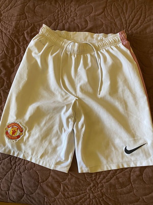 Nike Manchester United shorts size S like new, white