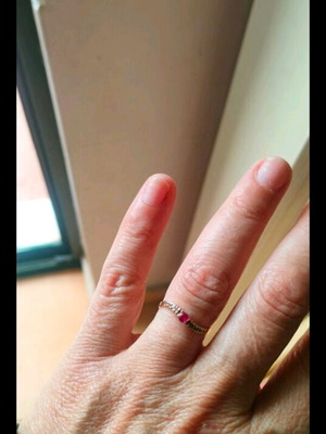 Gold ring 14 carats like new