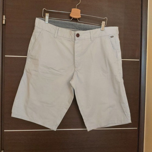 Men's bermuda shorts like new size 46