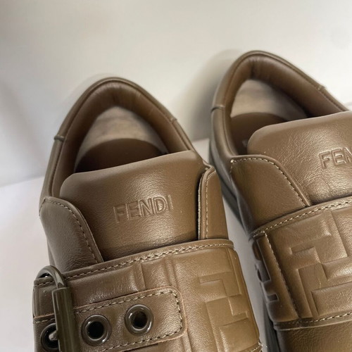 Fendi sneakers like new, size 37, leather, khaki