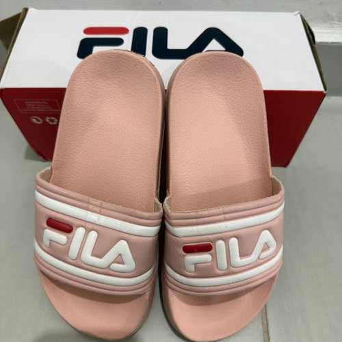 Fila pink slippers used, size 30, lightweight and soft