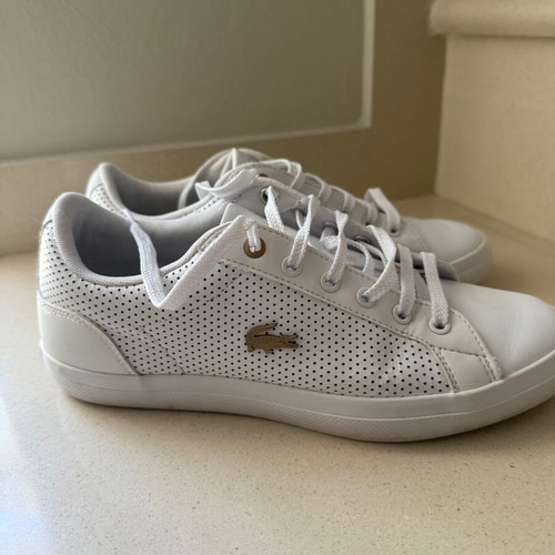 Lacoste women's shoes like new, white size 38