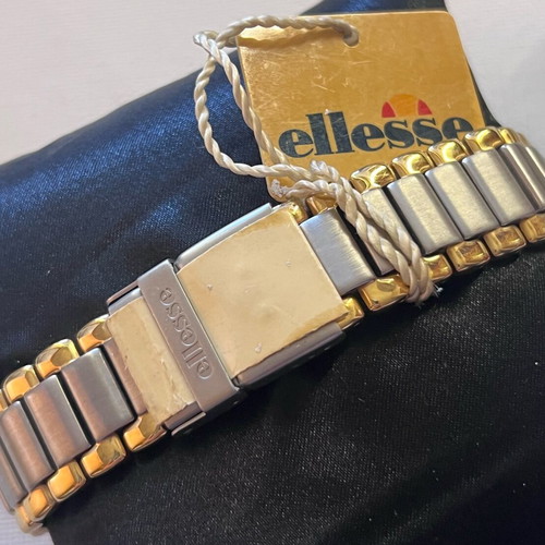 Ellesse 36mm watch gold like new