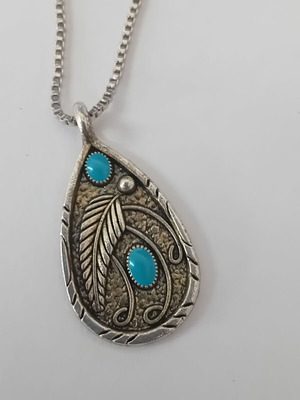 Chain and pendant decor silver color new