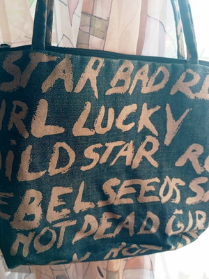 Denim shoulder bag Extreme like new with graffiti prints
