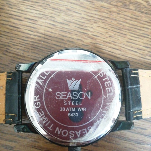 Season Time ρολόι καινούργιο με μικρή φθορά στο λουρί ανδρικό