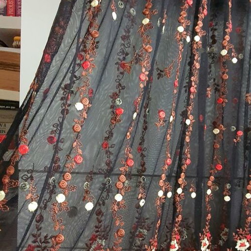 J'aime les Garçons dress new with embroidered flowers size M