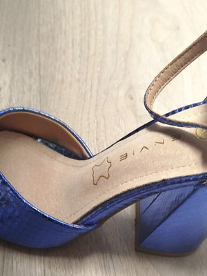 Envie Shoes blue platform sandals like new, size 36