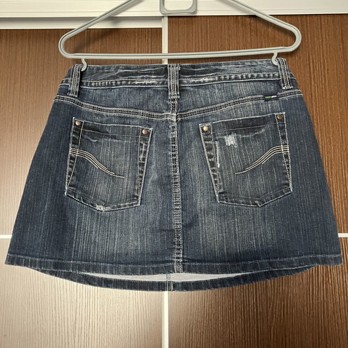Bossini denim mini skirt size L like new, stretch fabric