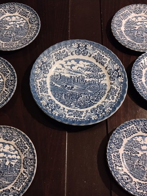 Vintage English Ironstone Plates set of 13, like new