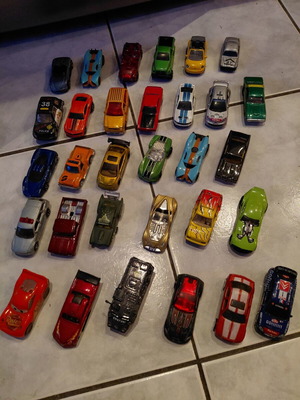 Toy cars, pack of 30