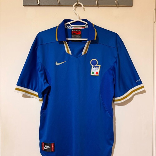 Italy 1997 jersey like new, size S
