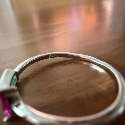 Silver ring with zircon adjustable size like new, pink and silver
