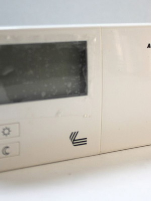 Auraton 2025 digital room thermostat like new
