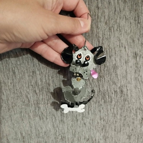 Handmade metal dog figurine like new