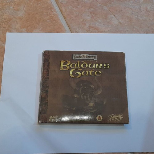 Baldur's Gate PC cd-rom game used, retro role playing