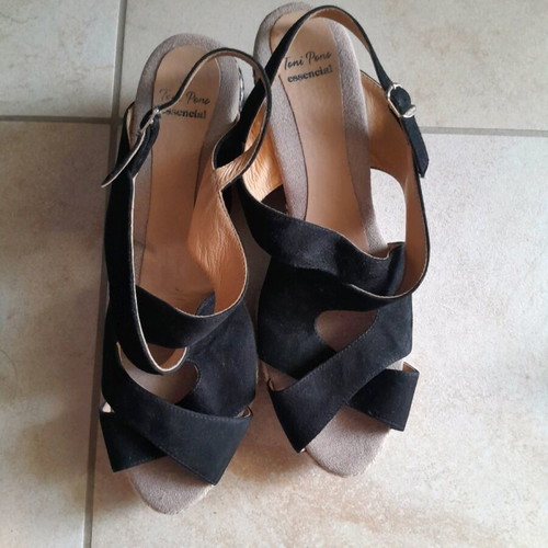 Toni Pons platform shoes size 42 like new, black