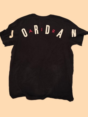 T-Shirt Jordan σαν καινούργιο, μέγεθος L, μαύρο