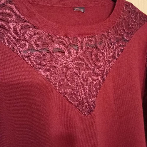 Vintage sweater size L like new, burgundy with unique design