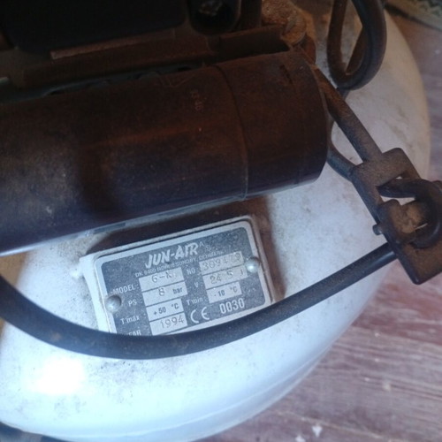 Jun-Air 6-15 Silent Professional Air Compressor 8 bar used