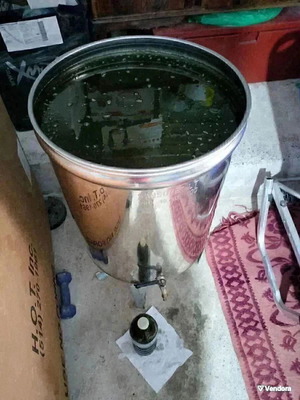 Έξτρα παρθένο ελαιόλαδο Λακωνίας 1,5 lt καινούργιο με οξύτητα 0,30