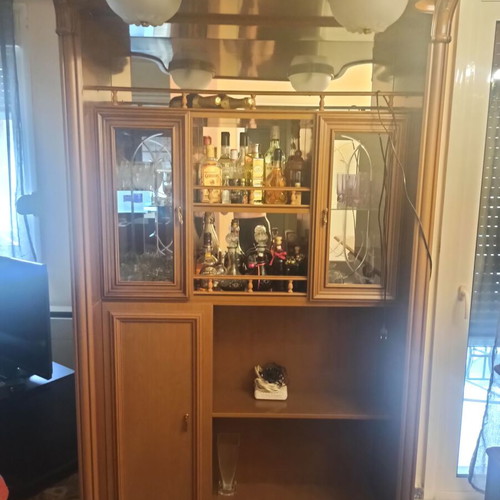 Bar living room unit like new, carved natural wood