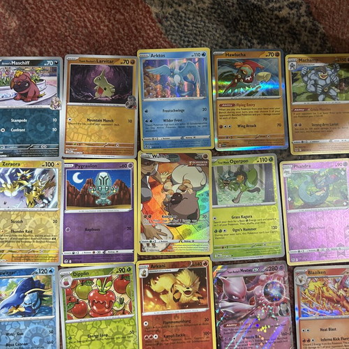 Pokemon cards set of 28 like new
