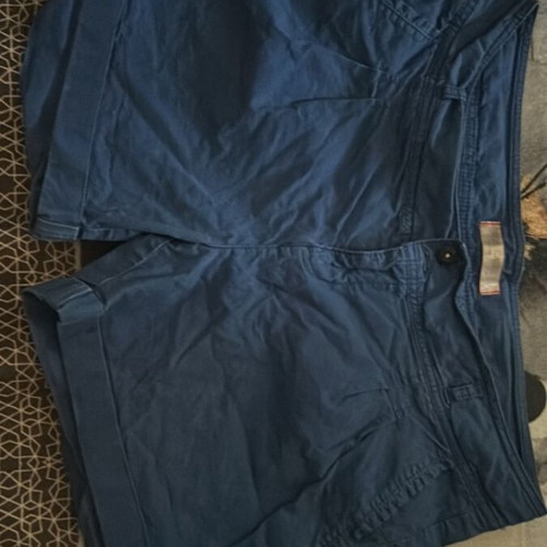Cache Coeur women's blue shorts like new, XXL 44 16