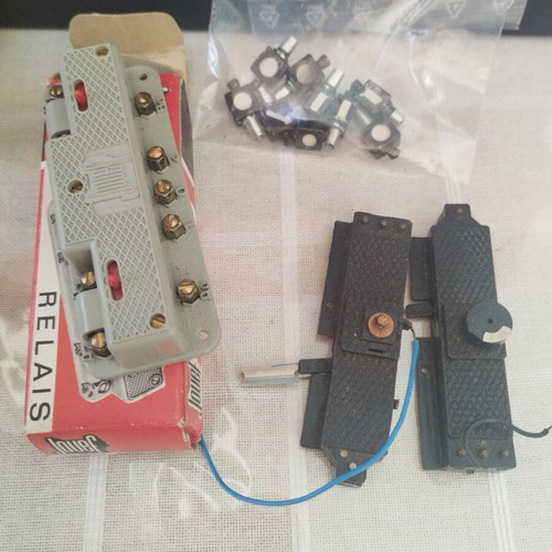 HO scale electric switch motors for model train keys, set of 11