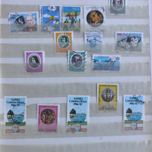 Italian Stamp Collection in 16-Page A4 Album like new