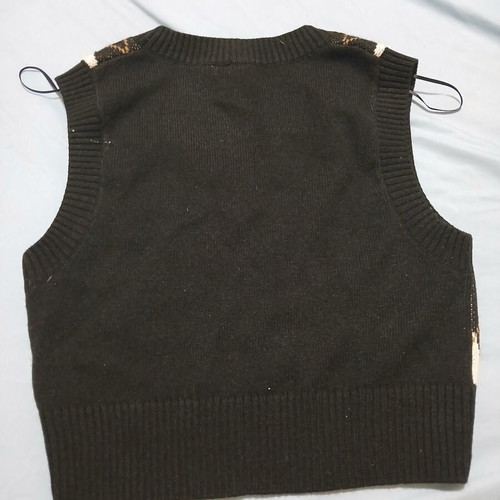 Argyle Vest H&M like new, knit diamond pattern