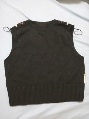 Argyle Vest H&M like new, knit diamond pattern