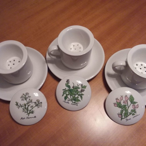 Set of mugs for hot drinks new, 3 pieces, England 1970