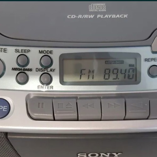 Sony CFD S03CPL Portable Mp3 Radio CD Cassette Player like new