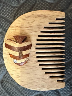 Wooden Comb vintage, like new