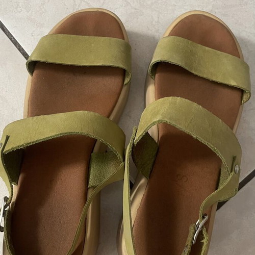 Green platform sandals, size 37