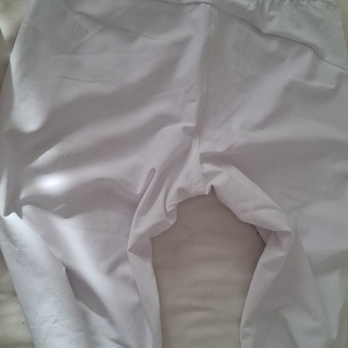 Ellesse tracksuit small 36 white with zipper on legs like new