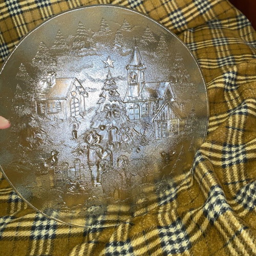 Glass platter with Christmas designs new
