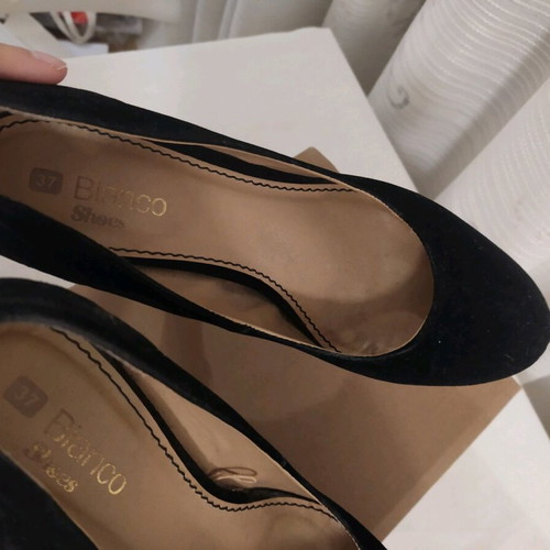 Blanco pumps size 37 used, black velvet texture