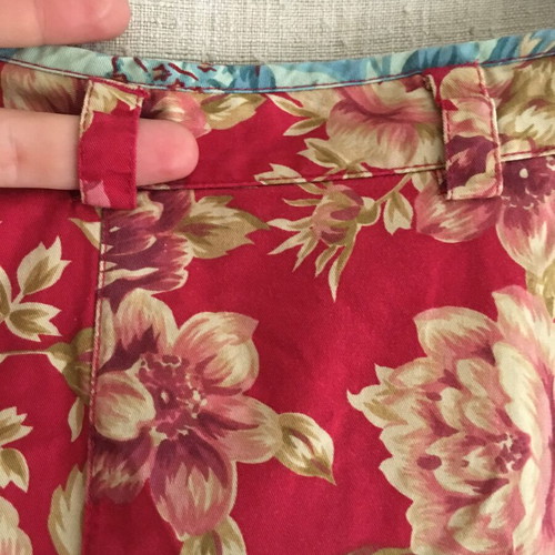 Sporty mid length cotton floral skirt, M petite, like new