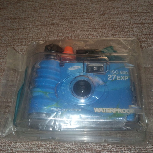 Samsung underwater single-use camera new
