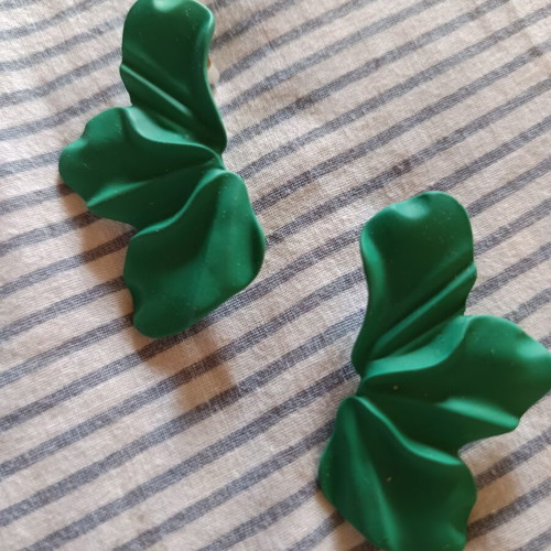 Flower earrings green, new