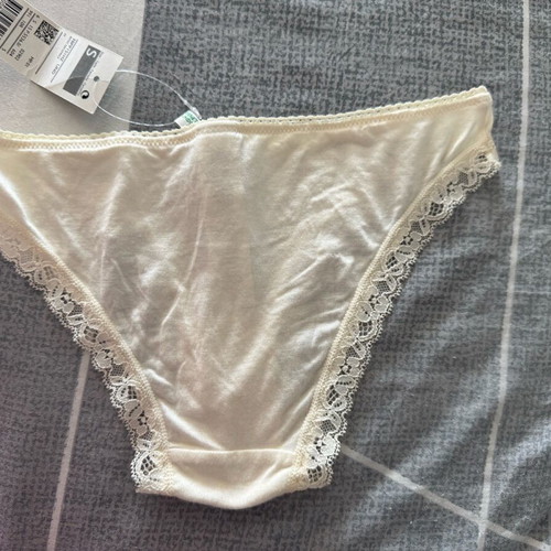 Beneto Maretti women's underwear new, white and beige, extra small