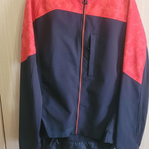 Rockrider mountain biking jacket 2XL, winter, new